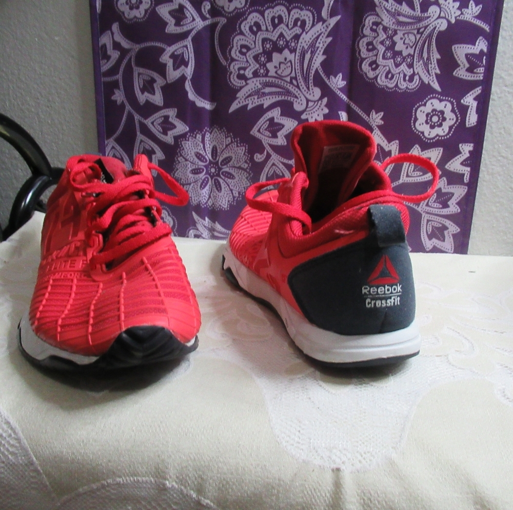 Ladies shoes size 6